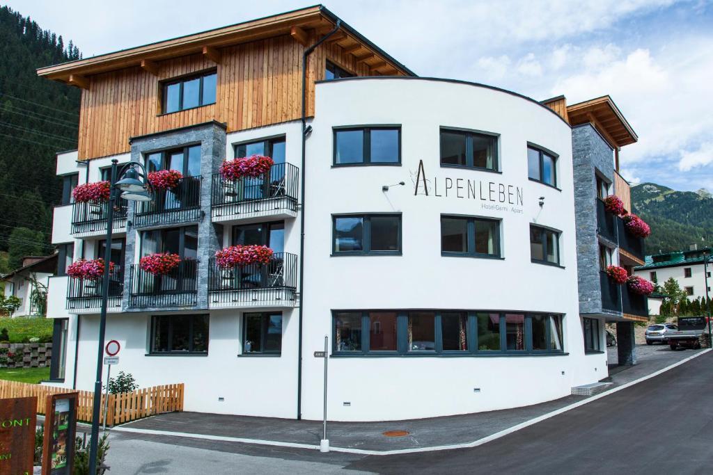 Alpenleben Aparthotel *